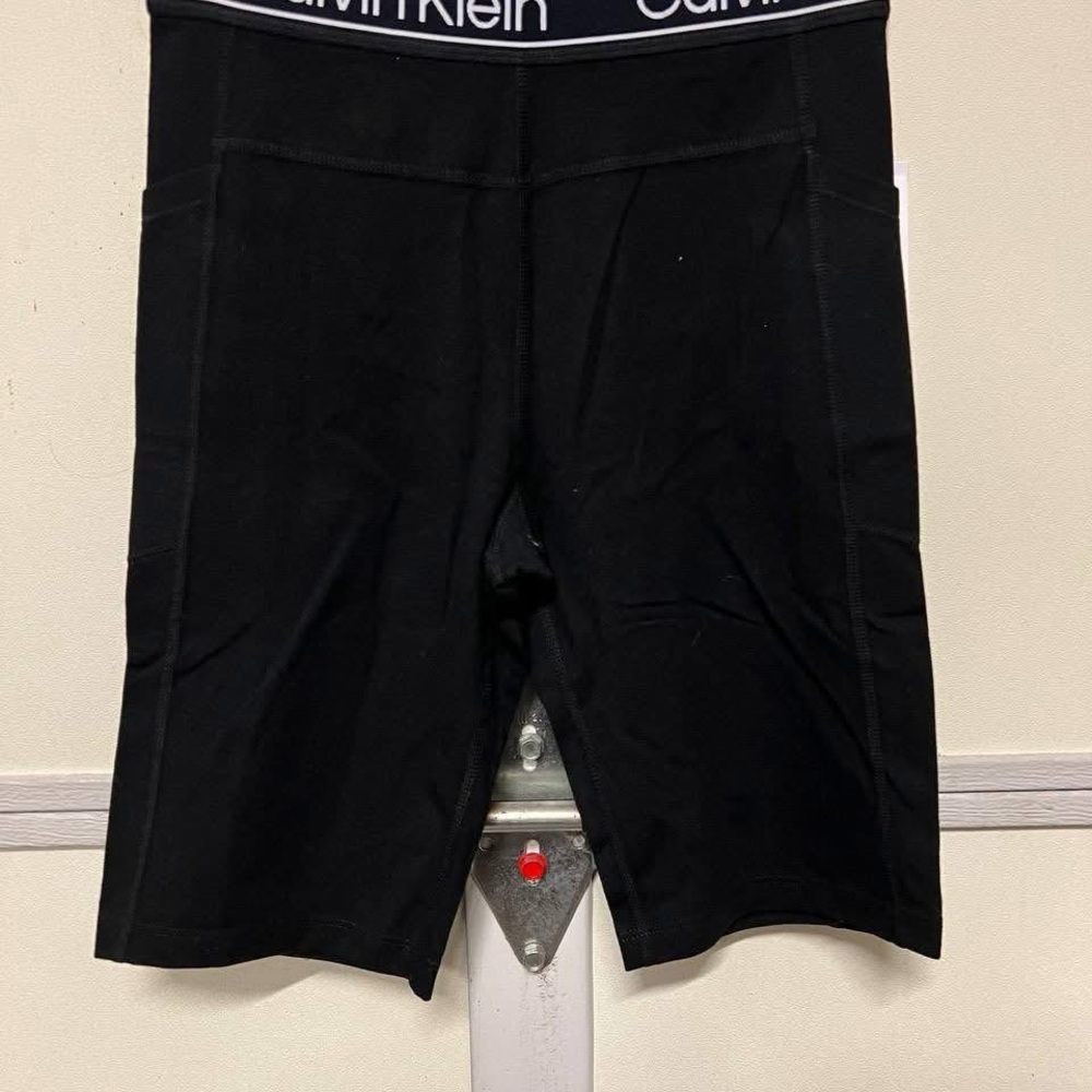 Calvin Klein Black women  Athletic biker Shorts - size S